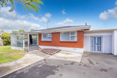 /international/nz/hillcrest-waikato-380066119592/