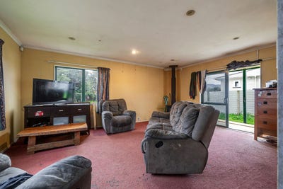 /international/nz/39-mclean-street-woodville-tararua-380066174705/