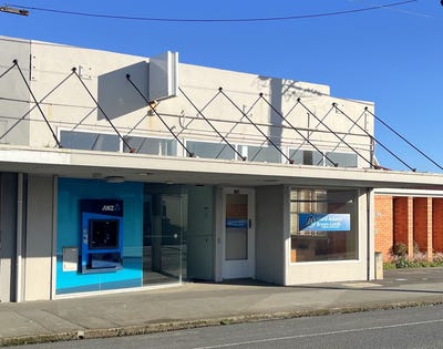 /international/nz/128-palmerston-street-riverton-southland-380066154658/