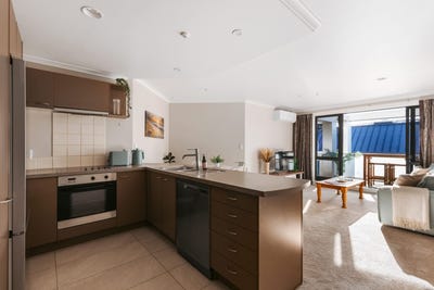/international/nz/281-maunganui-road-mount-maunganui-tauranga-380066179461/