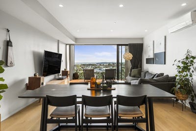 /international/nz/504-12-mackelvie-street-grey-lynn-auckland-city-380066096547/