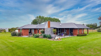 /international/nz/55-timaru-road-waimate-canterbury-380066081210/