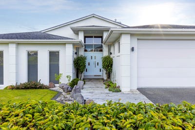 /international/nz/25-magnolia-rise-waipahihi-taupo-380066117840/