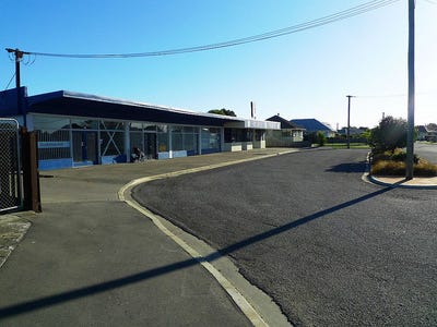/international/nz/wainoni-christchurch-city-380066147993/