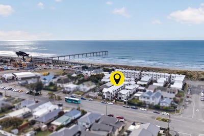 /international/nz/37-oram-avenue-new-brighton-christchurch-city-380066175611/