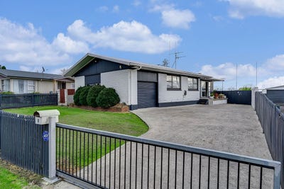 /international/nz/8-margaret-place-deanwell-hamilton-city-380066167998/