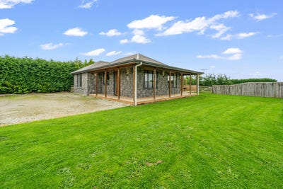 /international/nz/176-seaward-road-edendale-southland-380066102927/