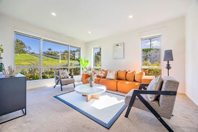 /international/nz/2-myra-g-place-stanmore-bay-rodney-380066094243/