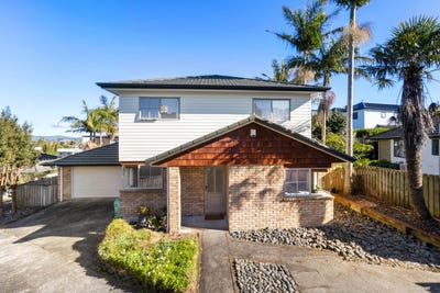 /international/nz/west-harbour-waitakere-city-380066124710/