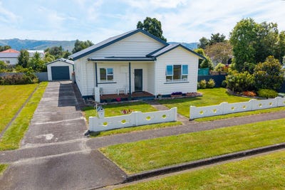 /international/nz/37-fox-street-woodville-tararua-380066116521/