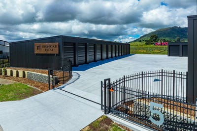 /international/nz/5-keehan-drive-hilltop-taupo-380066138957/
