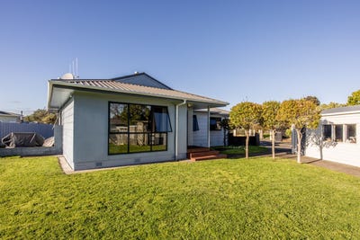 /international/nz/peppertree-glade-kelvin-grove-palmerston-north-city-380066101599/