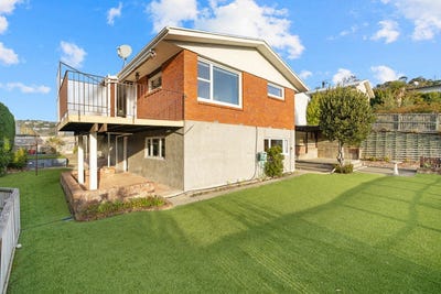 /international/nz/96-moncks-spur-road-redcliffs-christchurch-city-380066093740/