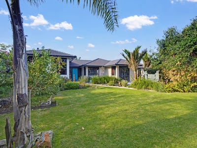 /international/nz/10-motutere-place-ohope-whakatane-380066098452/