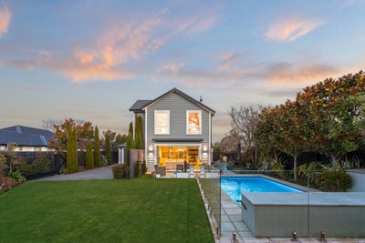 /international/nz/12-nightingale-place-papanui-christchurch-city-380066180799/