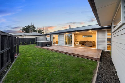 /international/nz/2-olearia-lane-woodend-waimakariri-380066115960/
