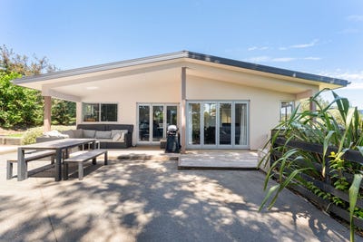 /international/nz/49-freshfields-road-waimauku-rodney-380066120148/