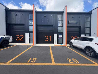 /international/nz/hobsonville-waitakere-city-380066128436/