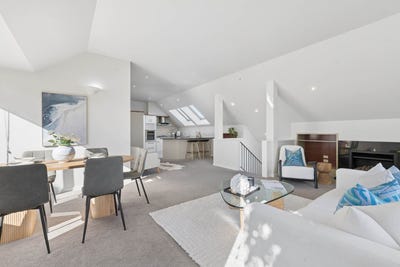 /international/nz/bucklands-beach-manukau-city-380066077285/