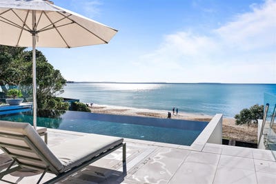 /international/nz/takapuna-north-shore-city-380066111989/