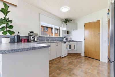/international/nz/balmoral-street-marchwiel-canterbury-380066102687/