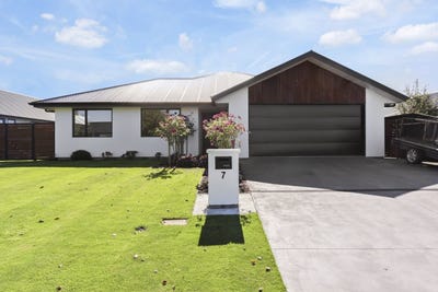/international/nz/7-valour-drive-rangiora-waimakariri-380066105130/