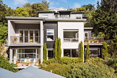 /international/nz/17-blackbridge-road-wadestown-wellington-city-380066121528/