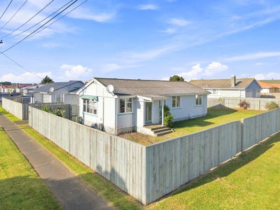 /international/nz/24-titoki-street-castlecliff-manawatu-whanganui-380066181183/