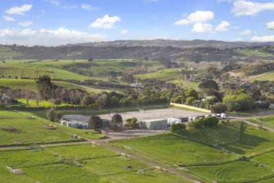/international/nz/154-muriwai-valley-road-waimauku-rodney-380066124130/