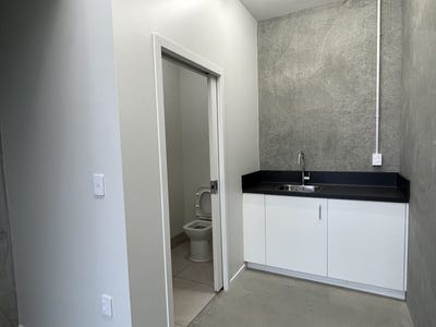 /international/nz/3-pacific-rise-mount-wellington-auckland-city-380066127616/