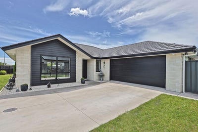 /international/nz/horton-close-frimley-hastings-380066089042/