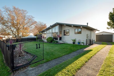 /international/nz/11-browning-crescent-owhata-rotorua-380066121177/