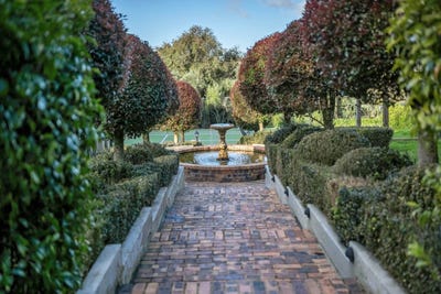 /international/nz/281-point-view-drive-shamrock-park-manukau-city-380066079726/