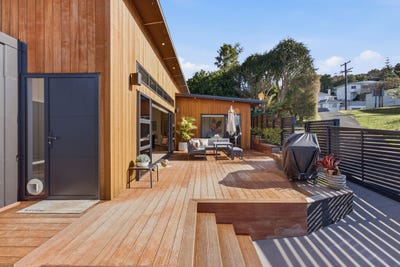 /international/nz/15-lawry-street-blagdon-new-plymouth-380066181684/
