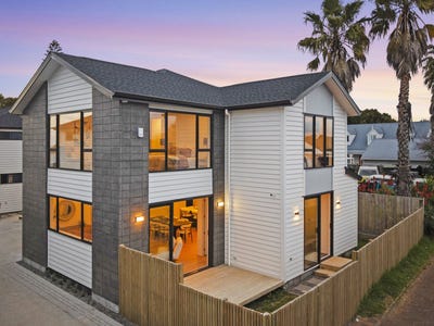 /international/nz/saint-johns-auckland-city-380066112700/