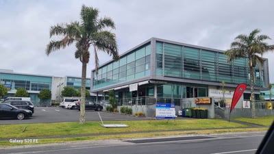 /international/nz/rosedale-north-shore-city-380066139018/