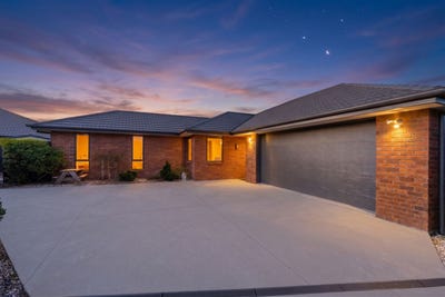 /international/nz/10-addies-way-kaiapoi-waimakariri-380066180518/