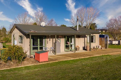 /international/nz/124-waihao-back-road-waimate-canterbury-380066179815/