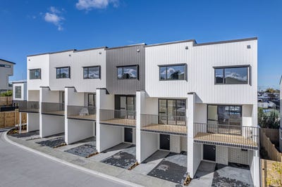 /international/nz/16-kanapa-road-northcross-north-shore-city-380066119673/
