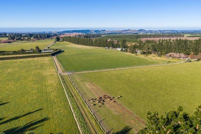 /international/nz/180-188-garry-river-road-glentui-waimakariri-380066165413/