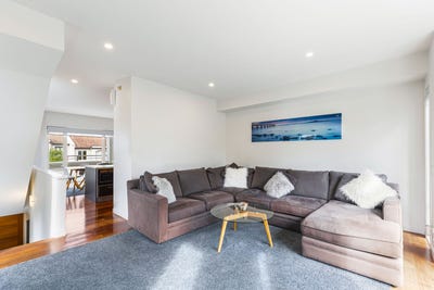 /international/nz/38-genoa-way-albany-north-shore-city-380066113116/