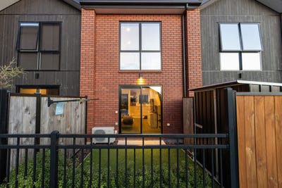 /international/nz/7-spencer-street-addington-christchurch-city-380066180257/