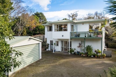 /international/nz/24-fordham-street-beach-haven-north-shore-city-380066172286/