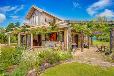 /international/nz/kerikeri-surrounds-far-north-380066077150/