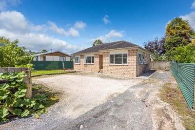 /international/nz/te-kuiti-waitomo-380066111100/