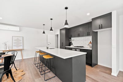 /international/nz/birchville-upper-hutt-city-380066099144/