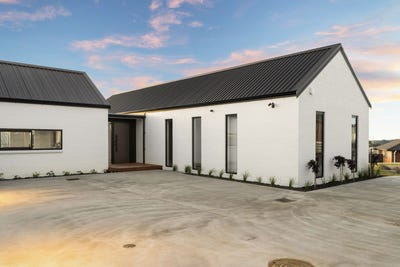/international/nz/10-kerr-crescent-patumahoe-franklin-380066168369/