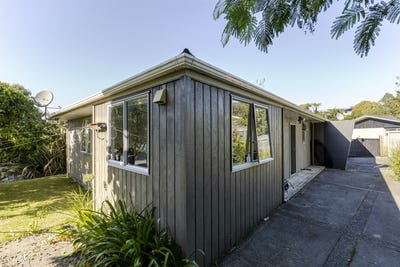 /international/nz/westown-taranaki-380066100331/