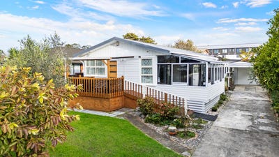 /international/nz/44-longburn-road-henderson-waitakere-city-380066180119/