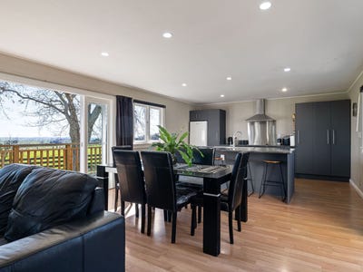 /international/nz/101-albert-road-tokomaru-gisborne-380066165320/